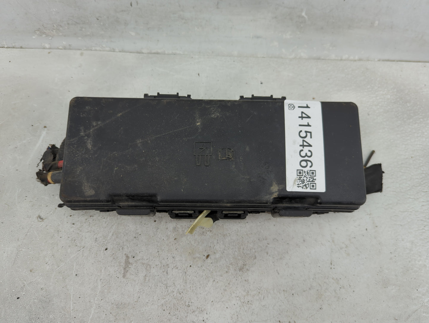 2009-2010 Ford F-150 Fusebox Fuse Box Panel Relay Module P/N:9L1T-14A003-AA Fits Fits 2009 2010 OEM Used Auto Parts - Oemuse