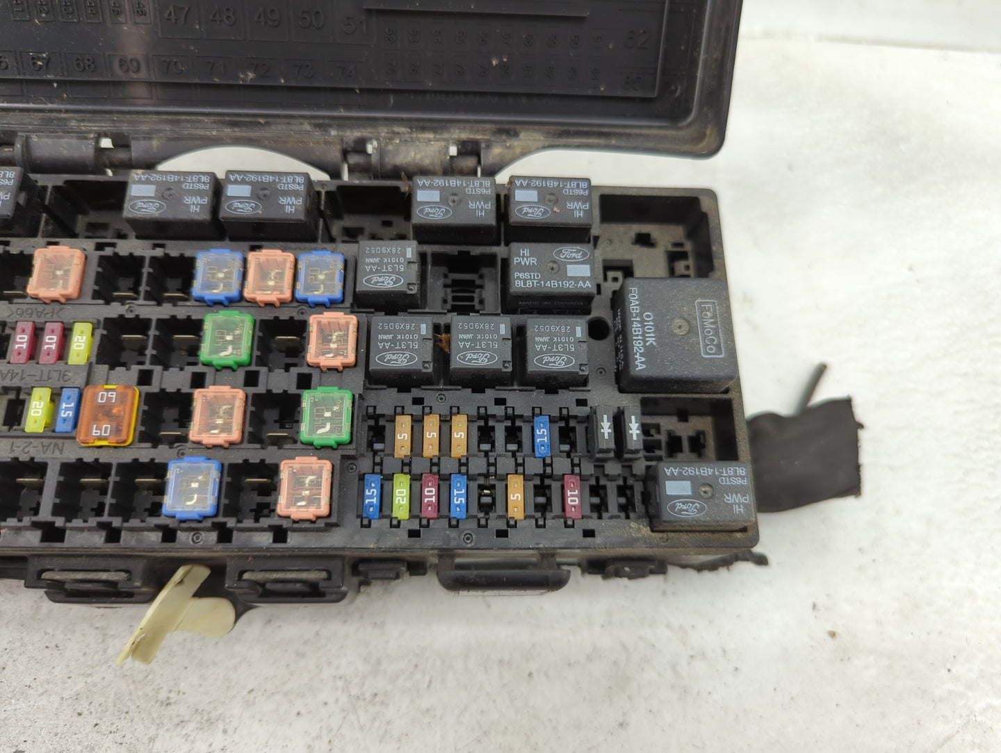 2009-2010 Ford F-150 Fusebox Fuse Box Panel Relay Module P/N:9L1T-14A003-AA Fits Fits 2009 2010 OEM Used Auto Parts - Oemuse