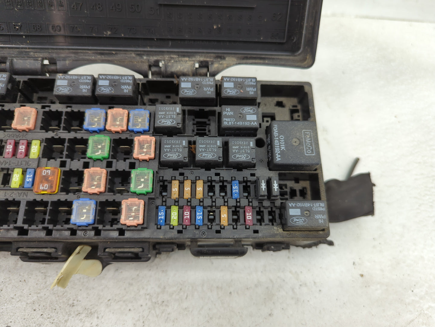 2009-2010 Ford F-150 Fusebox Fuse Box Panel Relay Module P/N:9L1T-14A003-AA Fits Fits 2009 2010 OEM Used Auto Parts - Oemuse