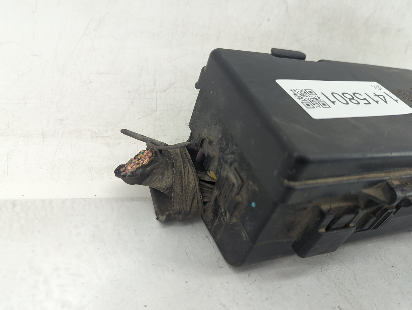 2009-2010 Ford F-150 Fusebox Fuse Box Panel Relay Module Fits Fits 2009 2010 OEM Used Auto Parts - Oemusedautoparts1.com