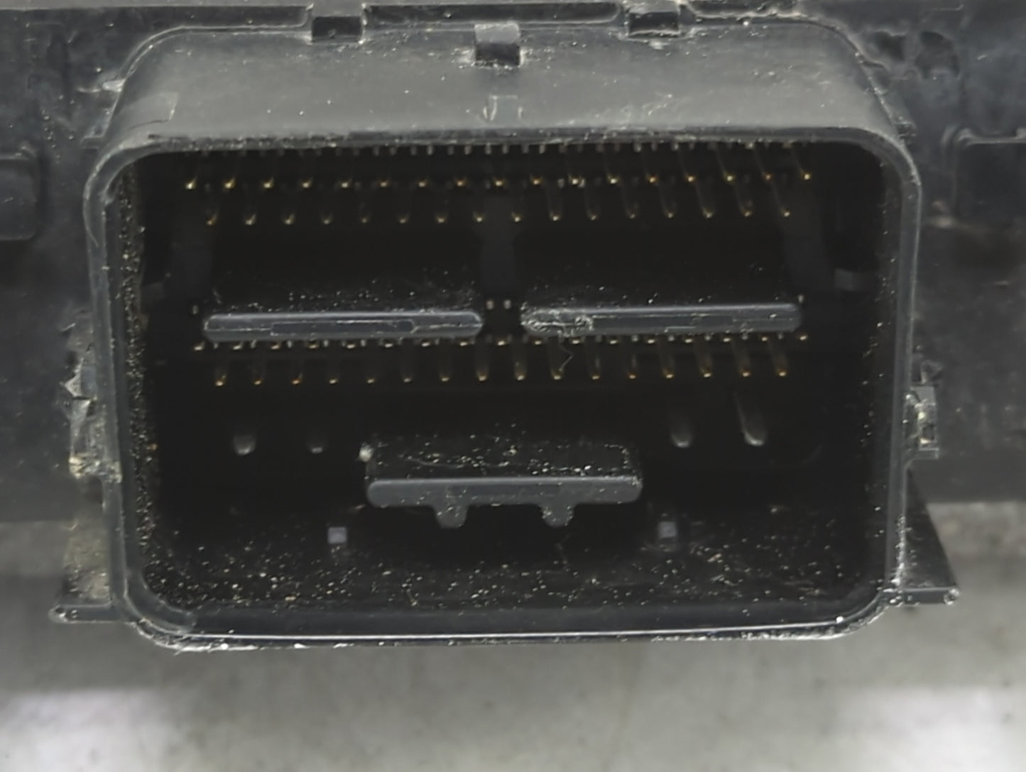 2010 Ford F-150 PCM Engine Control Computer ECU ECM PCU OEM P/N:AL3A-12A650-BYC 9C2A-12B684-AD Fits OEM Used Auto Parts - Oe