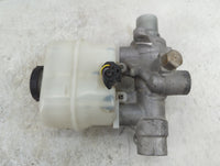 2010 Ford F-150 Brake Master Cylinder 1466666 - Oemusedautoparts1.com