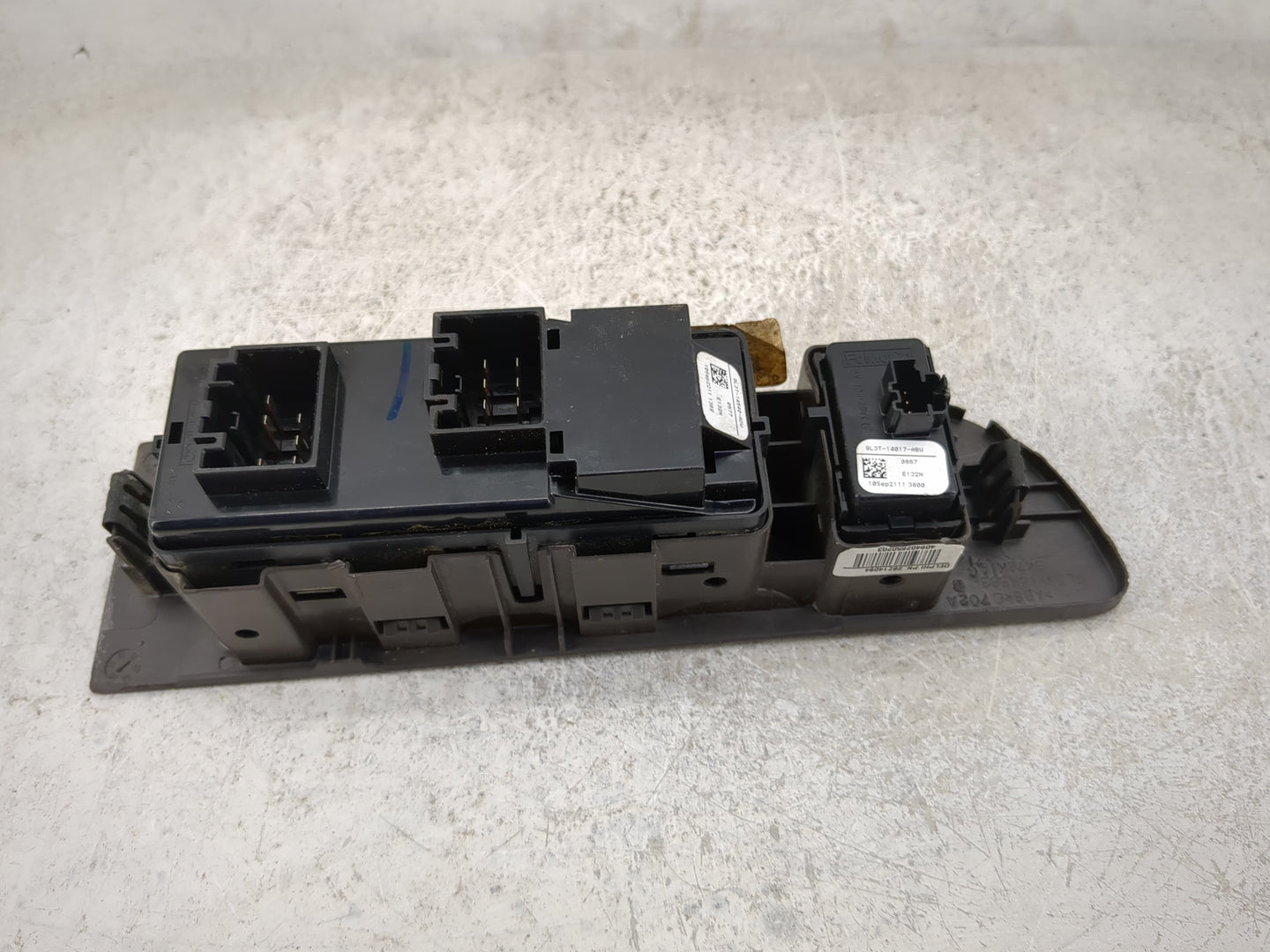 2009-2010 Ford F-150 Master Power Window Switch Replacement Driver Side Left P/N:9L3T-14540-ADW 9L3T-14917-BBU Fits Fits 200