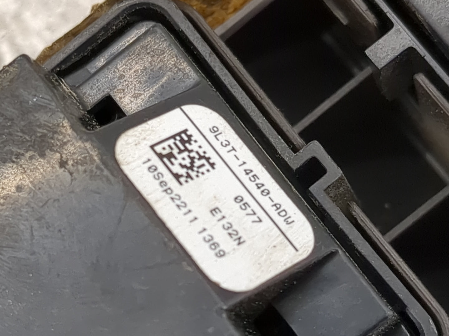 2009-2010 Ford F-150 Master Power Window Switch Replacement Driver Side Left P/N:9L3T-14540-ADW 9L3T-14917-BBU Fits Fits 200