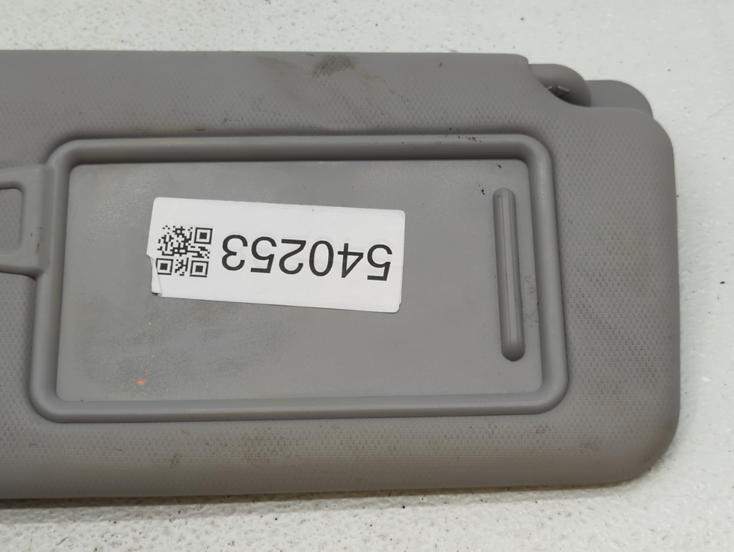 2009-2010 Ford F-150 Sun Visor Shade Replacement Passenger Right Mirror Fits Fits 2009 2010 OEM Used Auto Parts - Oemusedaut