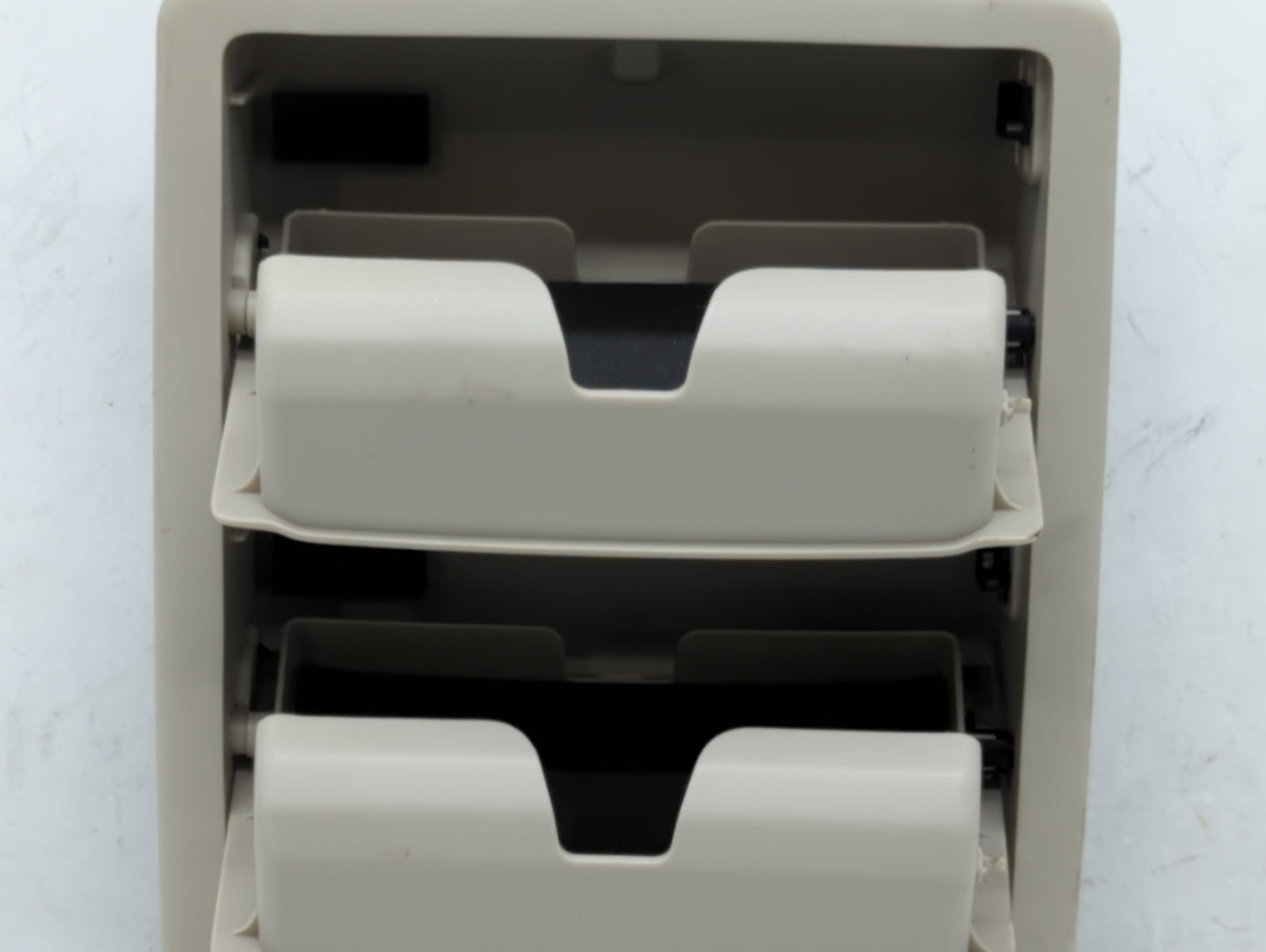 2009-2014 Ford F-150 Center Floor Console P/N:9L34-13D776-C Fits Fits 2009 2010 2011 2012 2013 2014 OEM Used Auto Parts - Oe