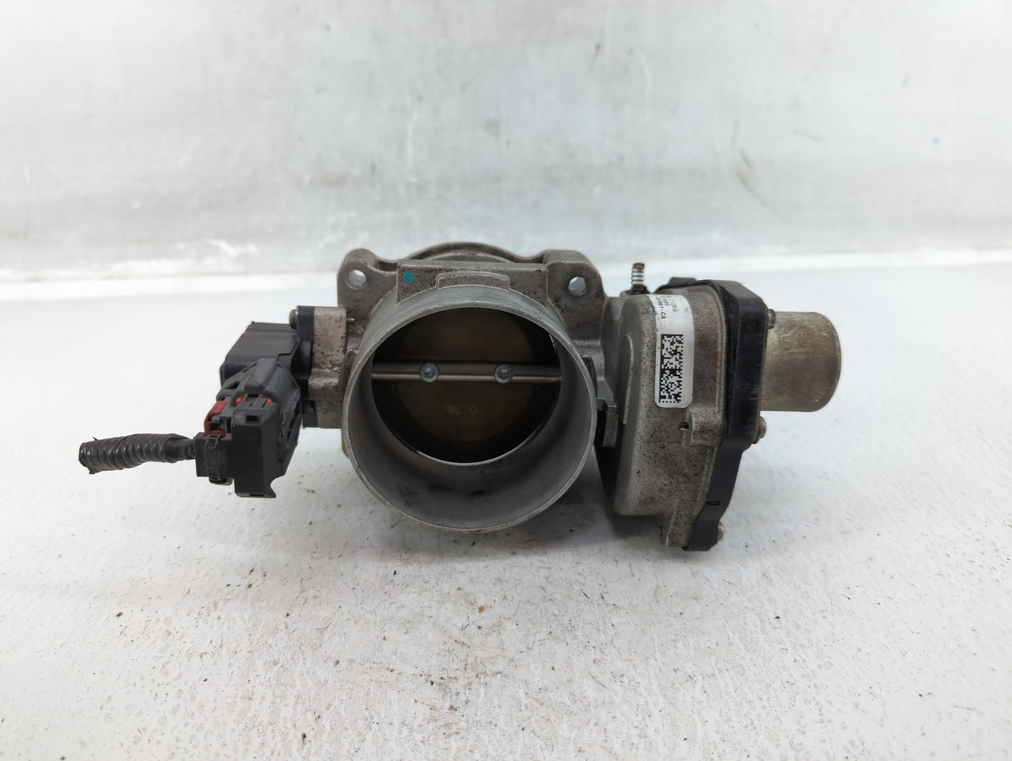 2010 Ford F-150 Throttle Body P/N:8L3E-9F991-CA Fits Fits 2011 2012 2013 2014 OEM Used Auto Parts - Oemusedautoparts1.com