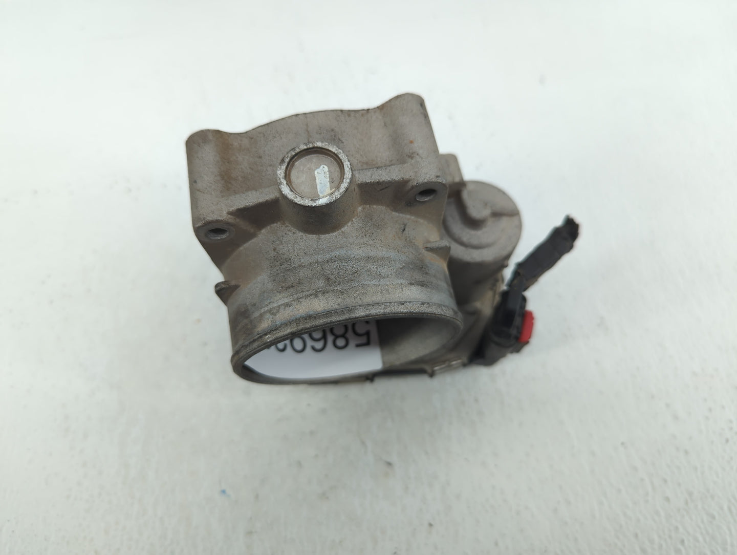 2009-2010 Ford F-150 Throttle Body P/N:76 593 732 Fits Fits 2009 2010 OEM Used Auto Parts - Oemusedautoparts1.com