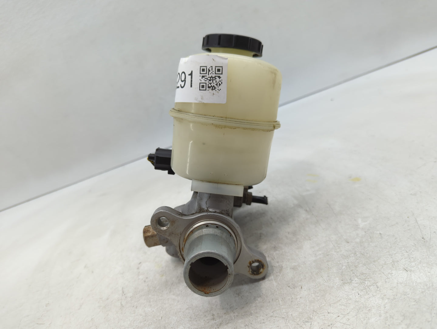 2010-2010 Ford F-150 Brake Master Cylinder - Oemusedautoparts1.com