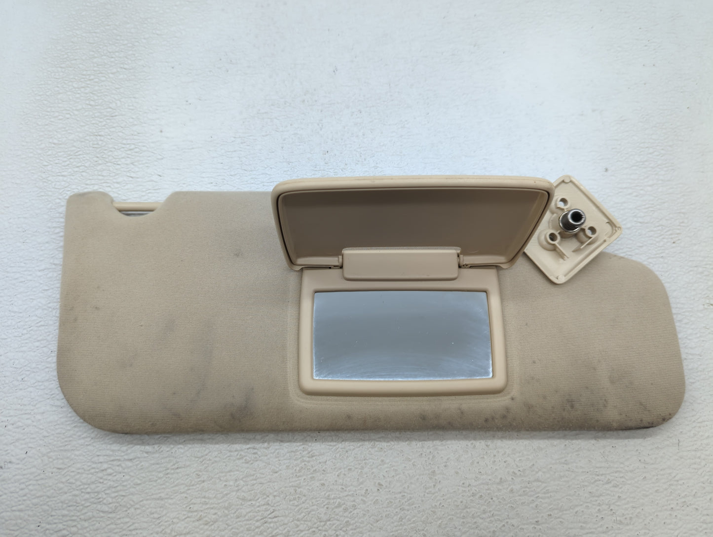 2009-2010 Ford F-150 Sun Visor Shade Replacement Passenger Right Mirror Fits Fits 2009 2010 OEM Used Auto Parts - Oemusedaut