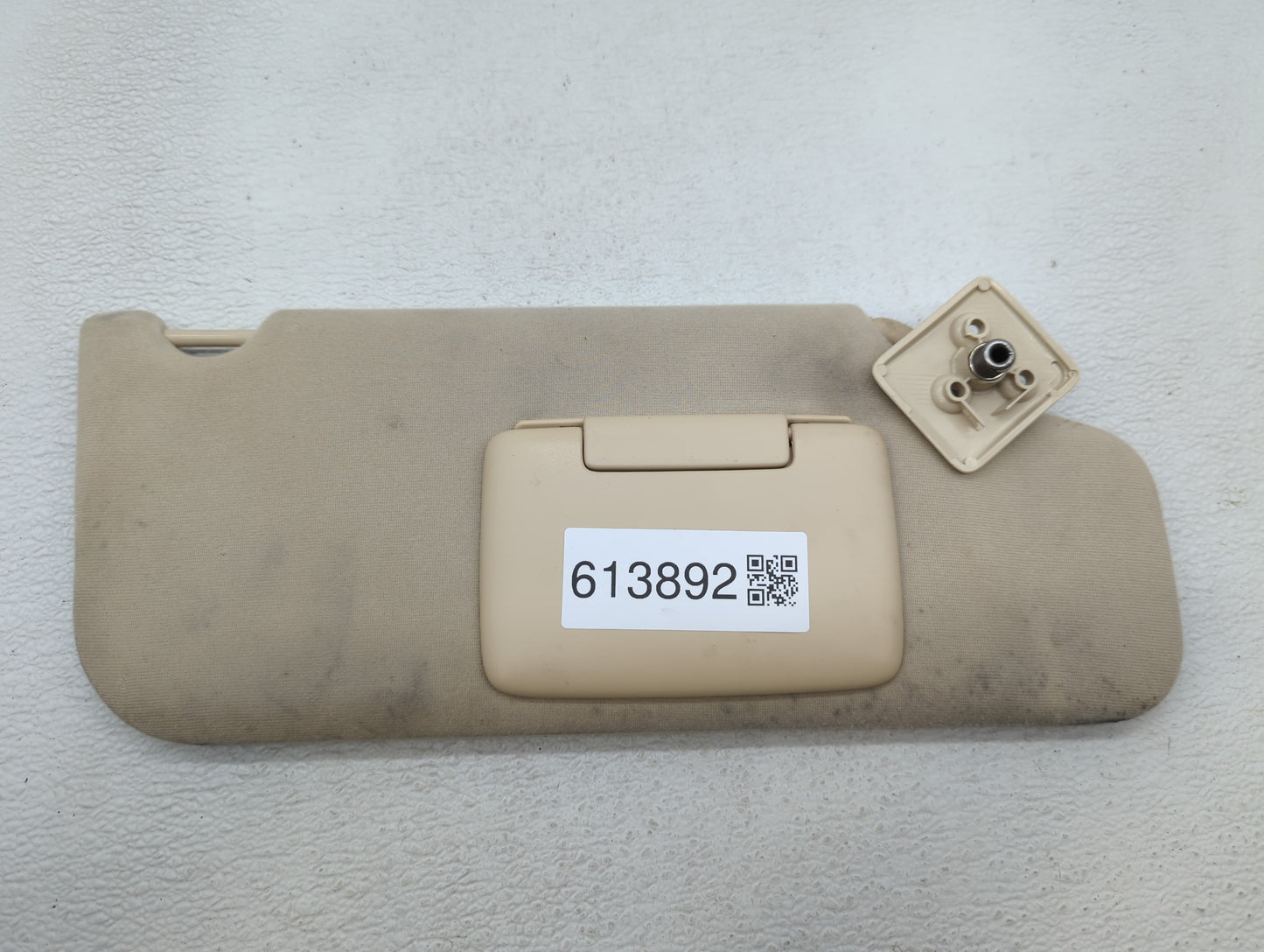 2009-2010 Ford F-150 Sun Visor Shade Replacement Passenger Right Mirror Fits Fits 2009 2010 OEM Used Auto Parts - Oemusedaut