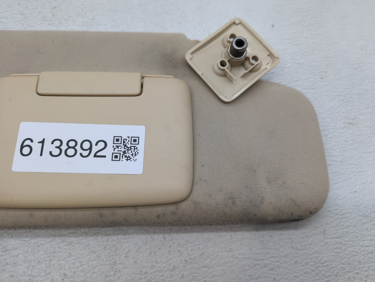 2009-2010 Ford F-150 Sun Visor Shade Replacement Passenger Right Mirror Fits Fits 2009 2010 OEM Used Auto Parts - Oemusedaut