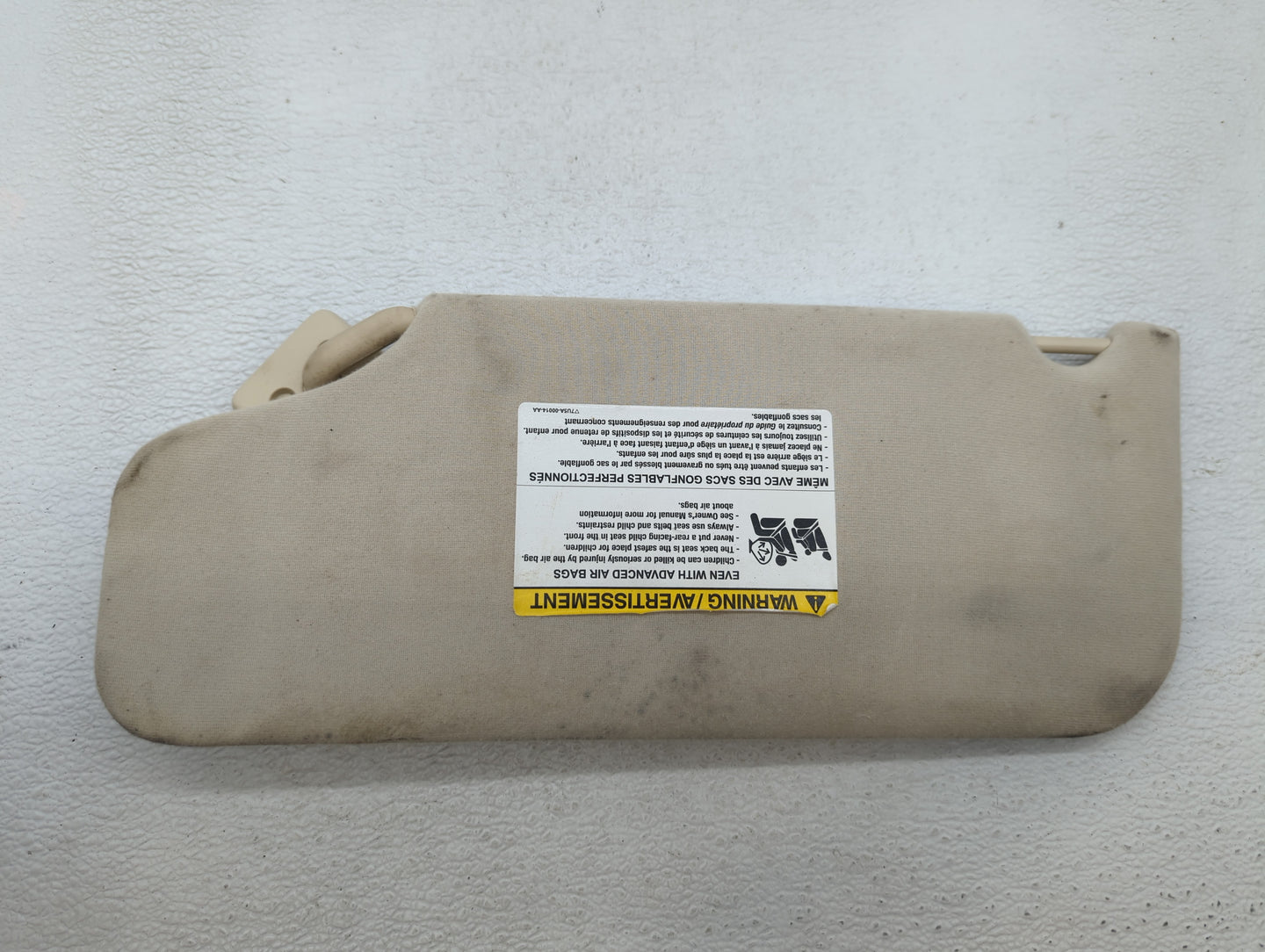 2009-2010 Ford F-150 Sun Visor Shade Replacement Passenger Right Mirror Fits Fits 2009 2010 OEM Used Auto Parts - Oemusedaut