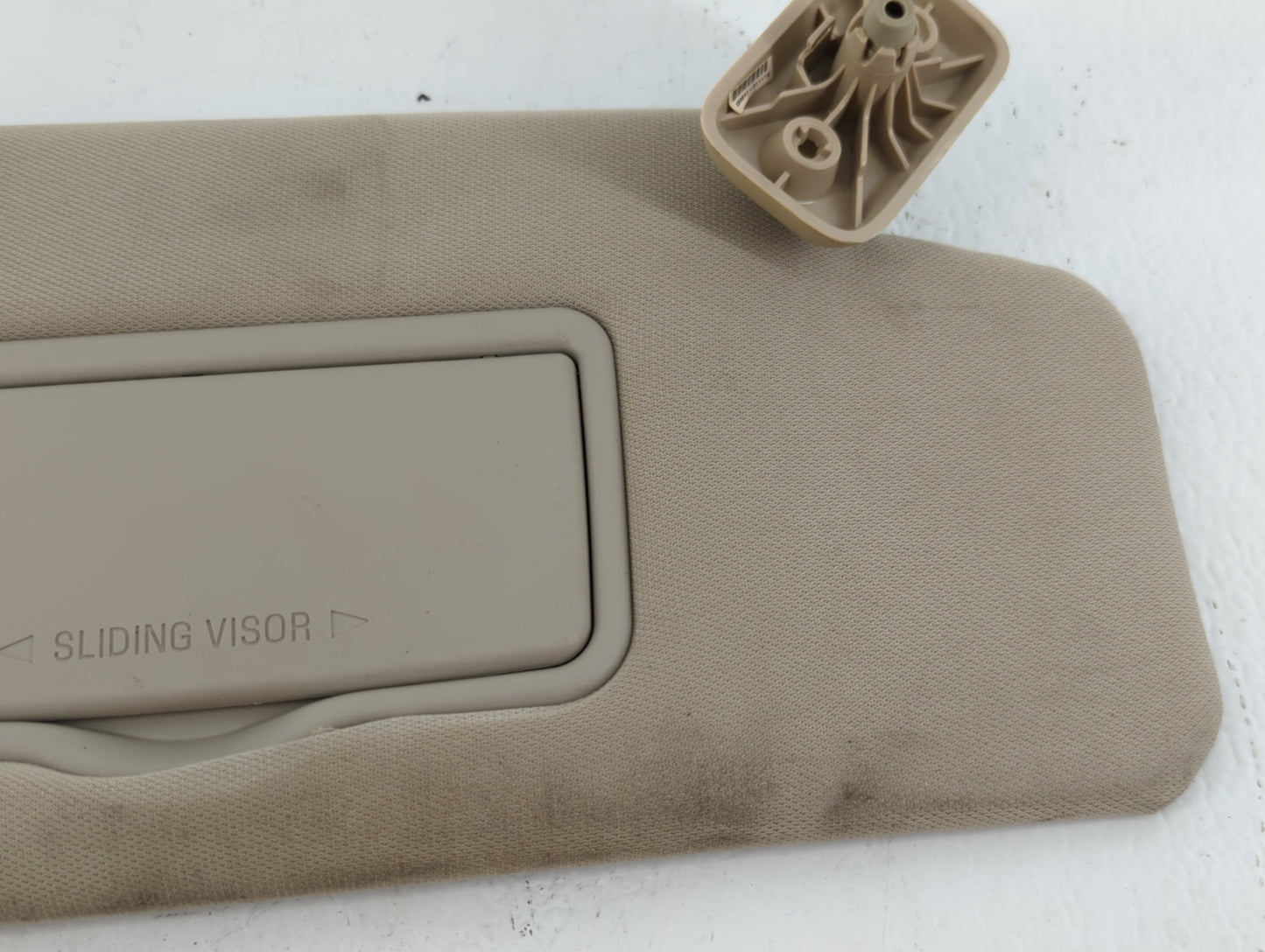 2009-2010 Ford F-150 Sun Visor Shade Replacement Passenger Right Mirror Fits Fits 2009 2010 OEM Used Auto Parts - Oemusedaut