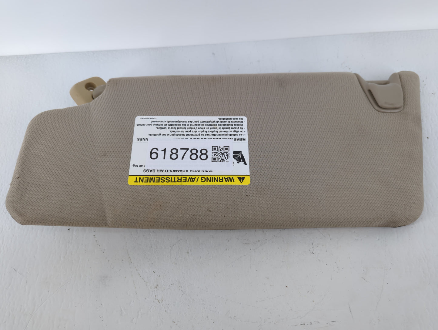 2009-2010 Ford F-150 Sun Visor Shade Replacement Passenger Right Mirror Fits Fits 2009 2010 OEM Used Auto Parts - Oemusedaut