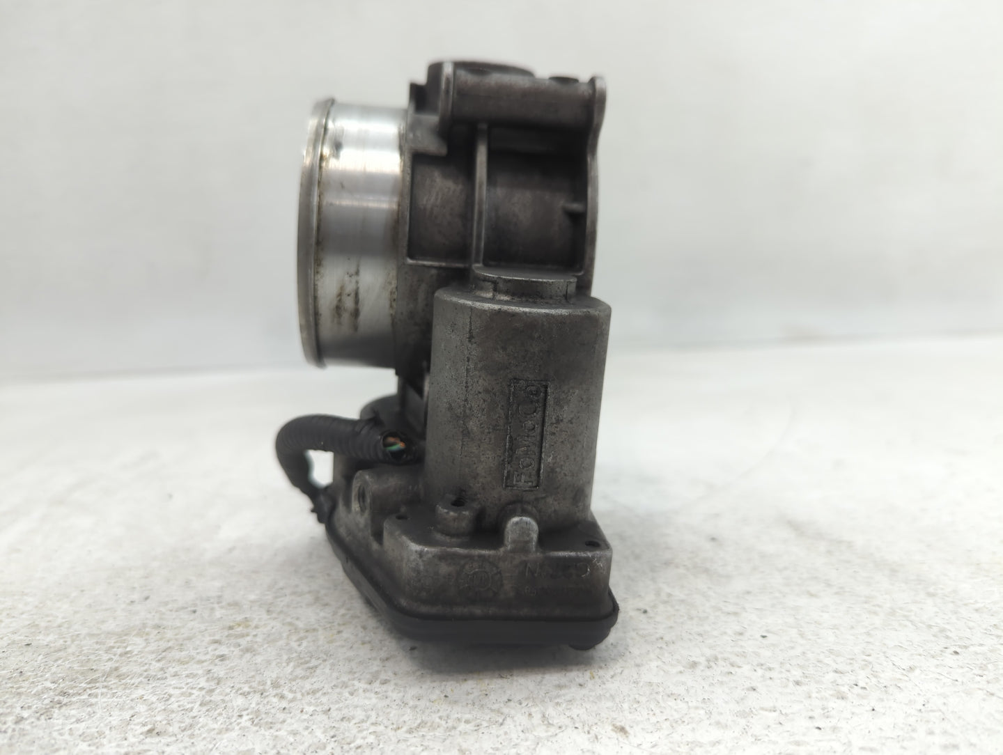 2010 Ford F-150 Throttle Body P/N:8L3E-AA Fits Fits 2011 2012 2013 2014 OEM Used Auto Parts - Oemusedautoparts1.com