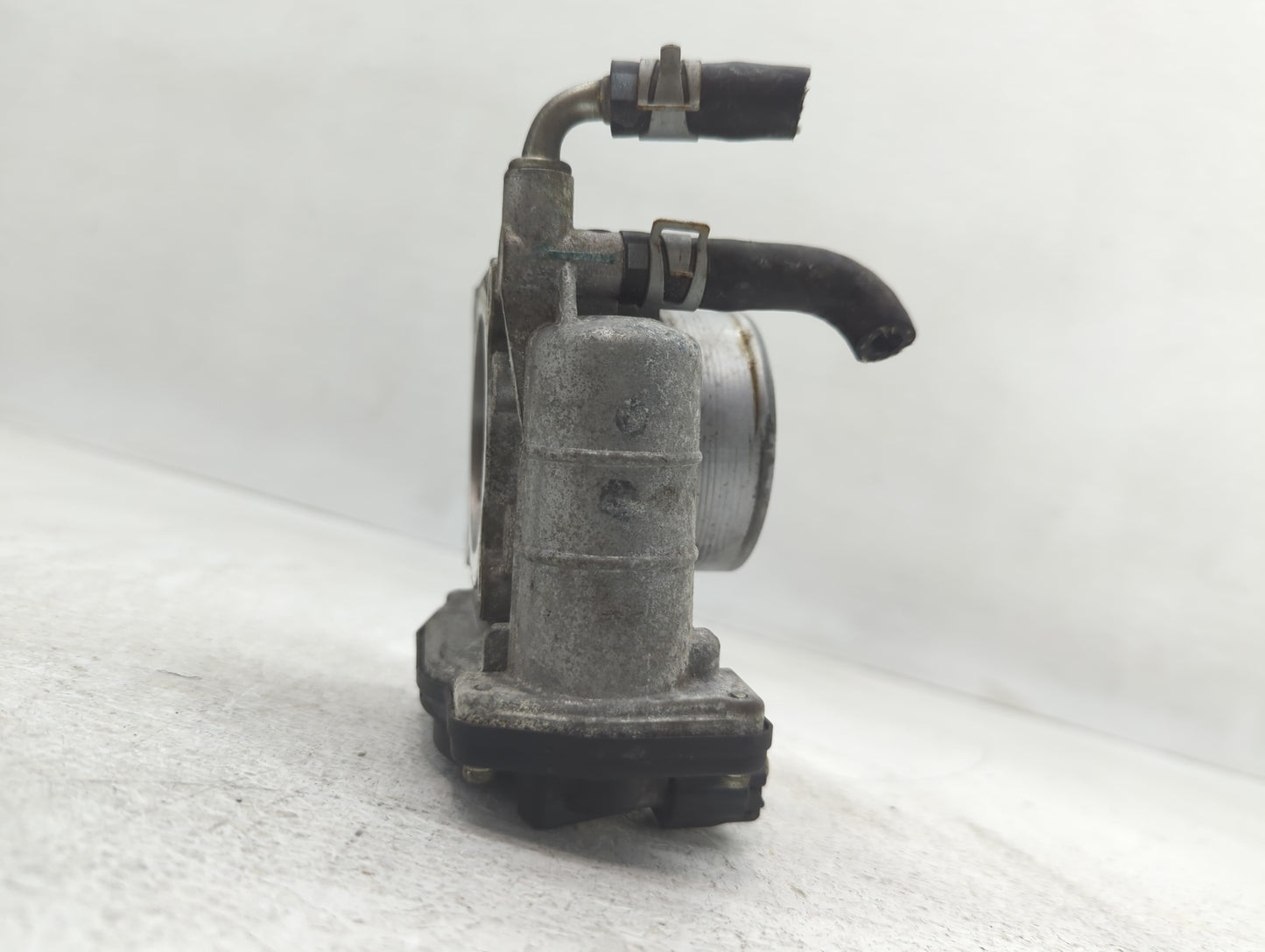 2009-2010 Ford F-150 Throttle Body P/N:526-01 Fits Fits 2009 2010 OEM Used Auto Parts - Oemusedautoparts1.com