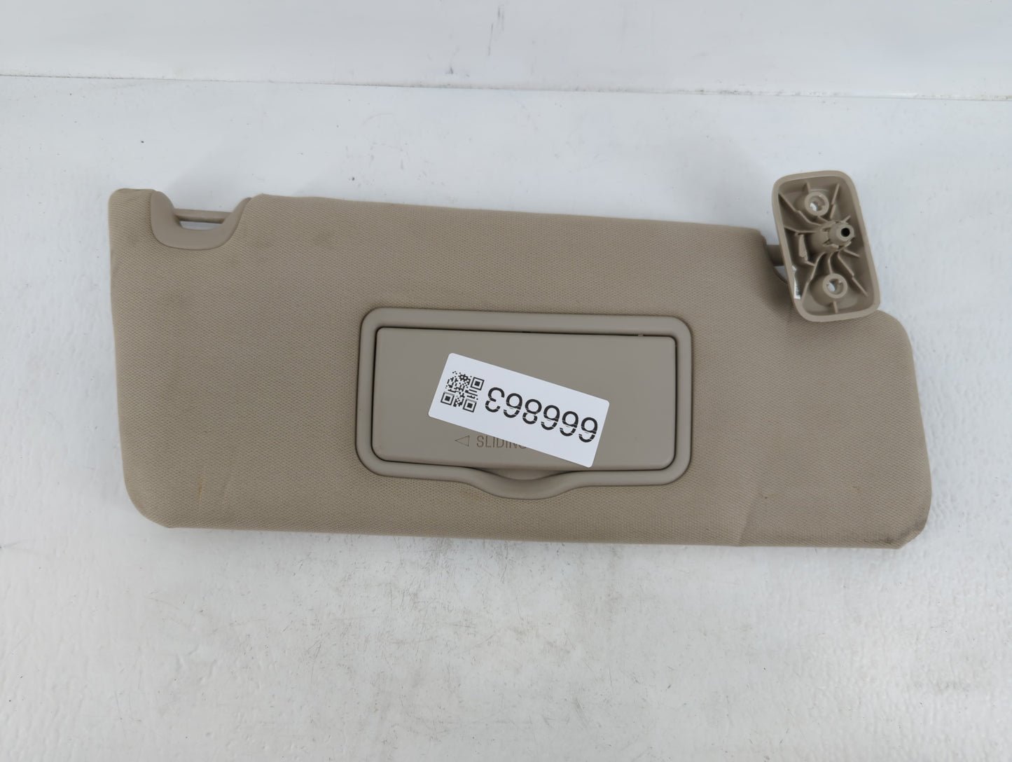 2010 Ford F-150 Sun Visor Shade Replacement Passenger Right Mirror Fits OEM Used Auto Parts - Oemusedautoparts1.com