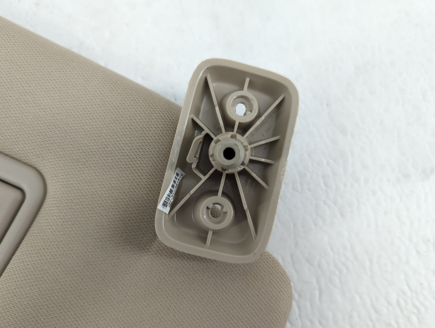 2010 Ford F-150 Sun Visor Shade Replacement Passenger Right Mirror Fits OEM Used Auto Parts - Oemusedautoparts1.com