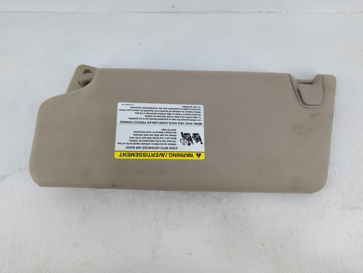 2010 Ford F-150 Sun Visor Shade Replacement Passenger Right Mirror Fits OEM Used Auto Parts - Oemusedautoparts1.com