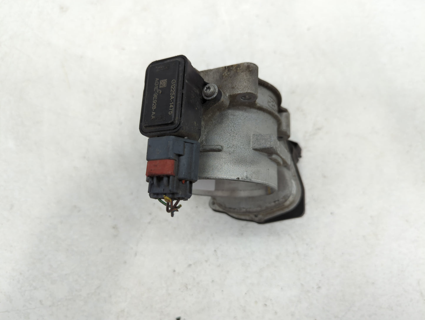 2010 Ford F-150 Throttle Body P/N:AG1E-9E928-AA 8L3E-9F991-CA Fits Fits 2011 2012 2013 2014 OEM Used Auto Parts - Oemusedaut