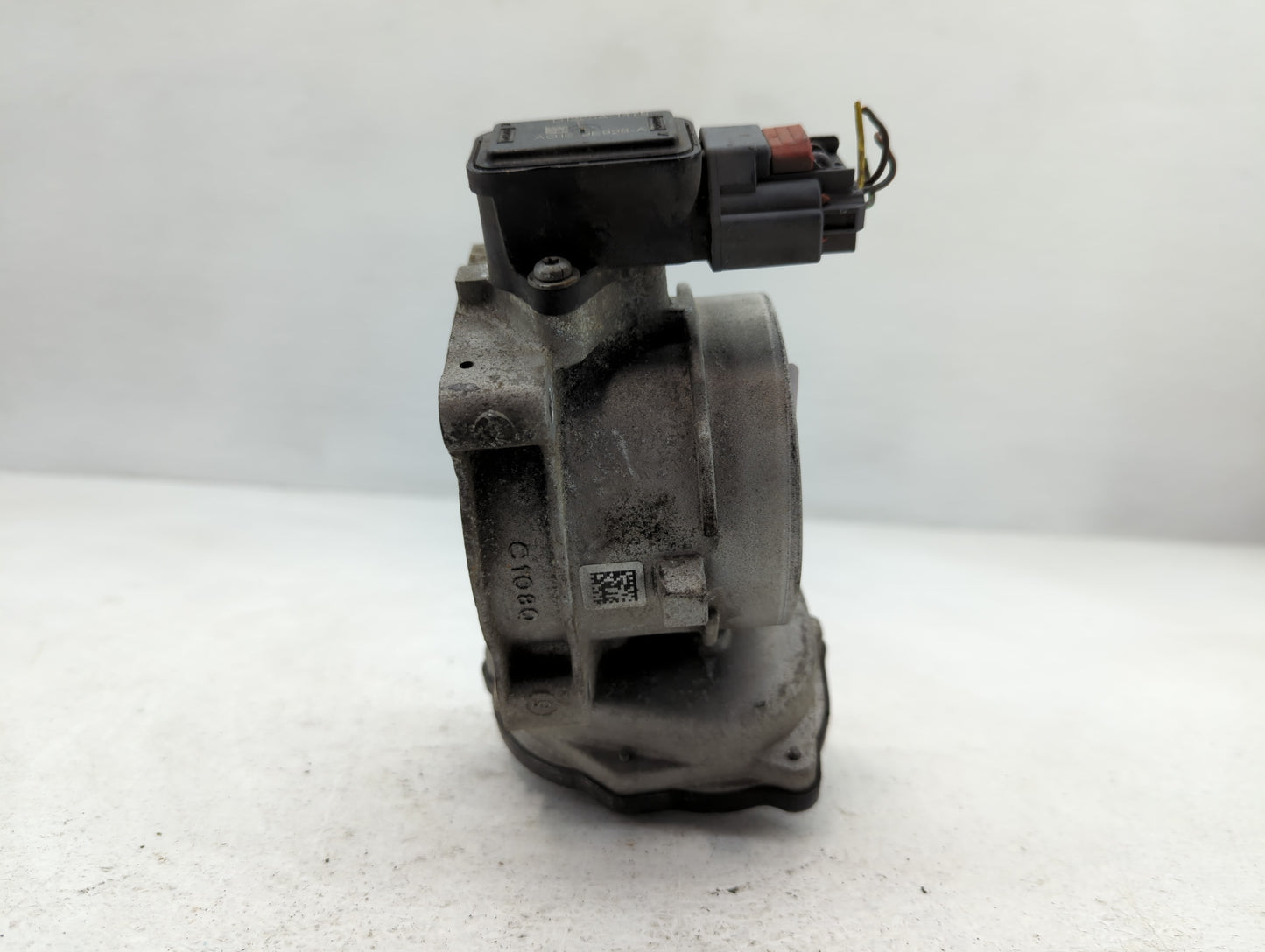 2010 Ford F-150 Throttle Body P/N:AG1E-9E928-AA 8L3E-9F991-CA Fits Fits 2011 2012 2013 2014 OEM Used Auto Parts - Oemusedaut