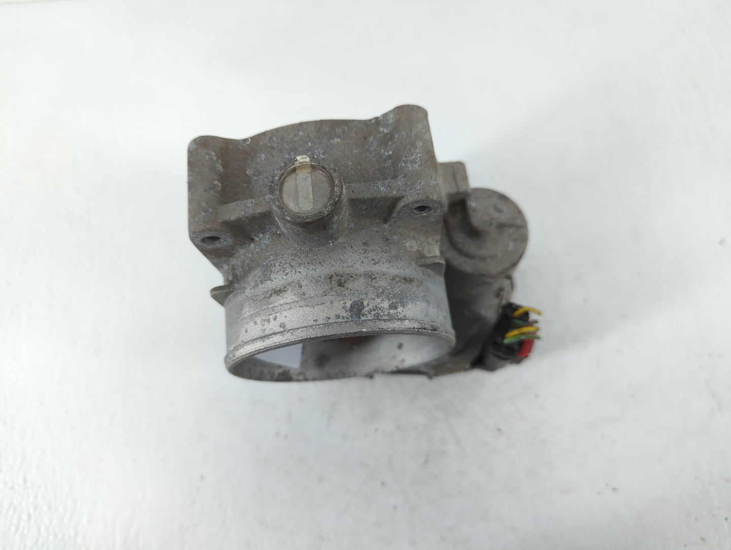 2009-2010 Ford F-150 Throttle Body P/N:9L3E-9F991-FA Fits Fits 2009 2010 OEM Used Auto Parts - Oemusedautoparts1.com