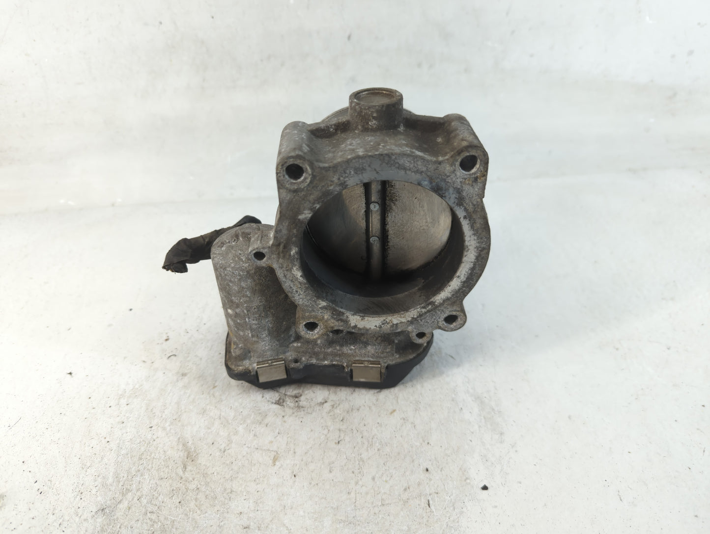 2009-2010 Ford F-150 Throttle Body P/N:9L3E-9F991-FA Fits Fits 2009 2010 OEM Used Auto Parts - Oemusedautoparts1.com