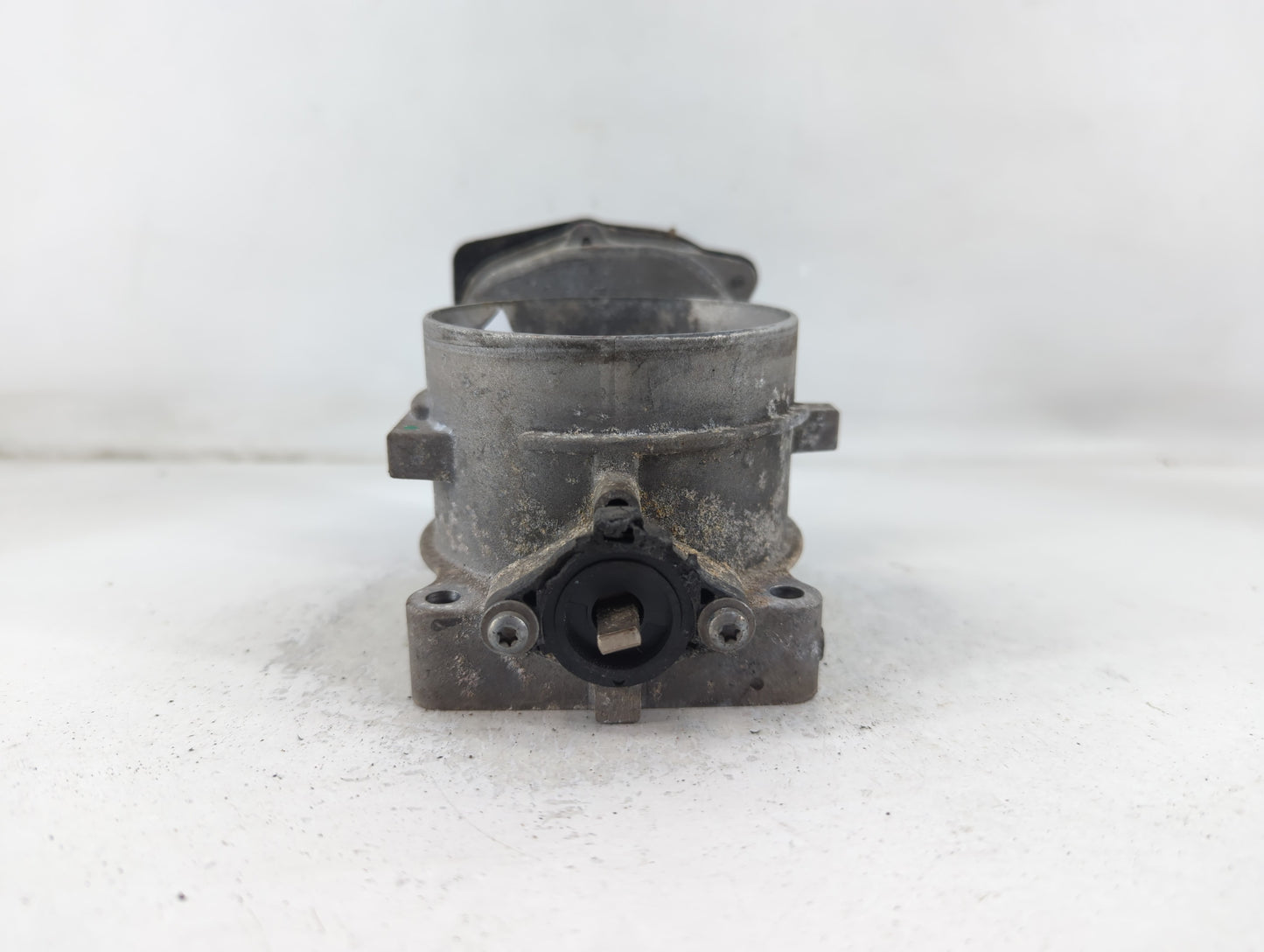 2010 Ford F-150 Throttle Body P/N:8L3E-9F991-CA Fits Fits 2011 2012 2013 2014 OEM Used Auto Parts - Oemusedautoparts1.com