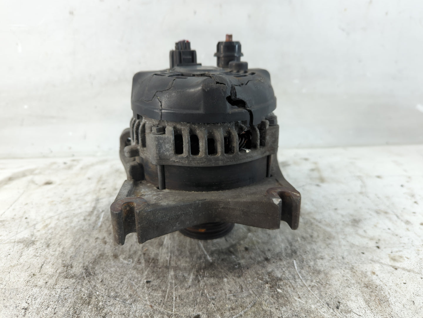 2009-2010 Ford F-150 Alternator Replacement Generator Charging Assembly Engine OEM P/N:9L3T-10300-CB Fits OEM Used Auto Part