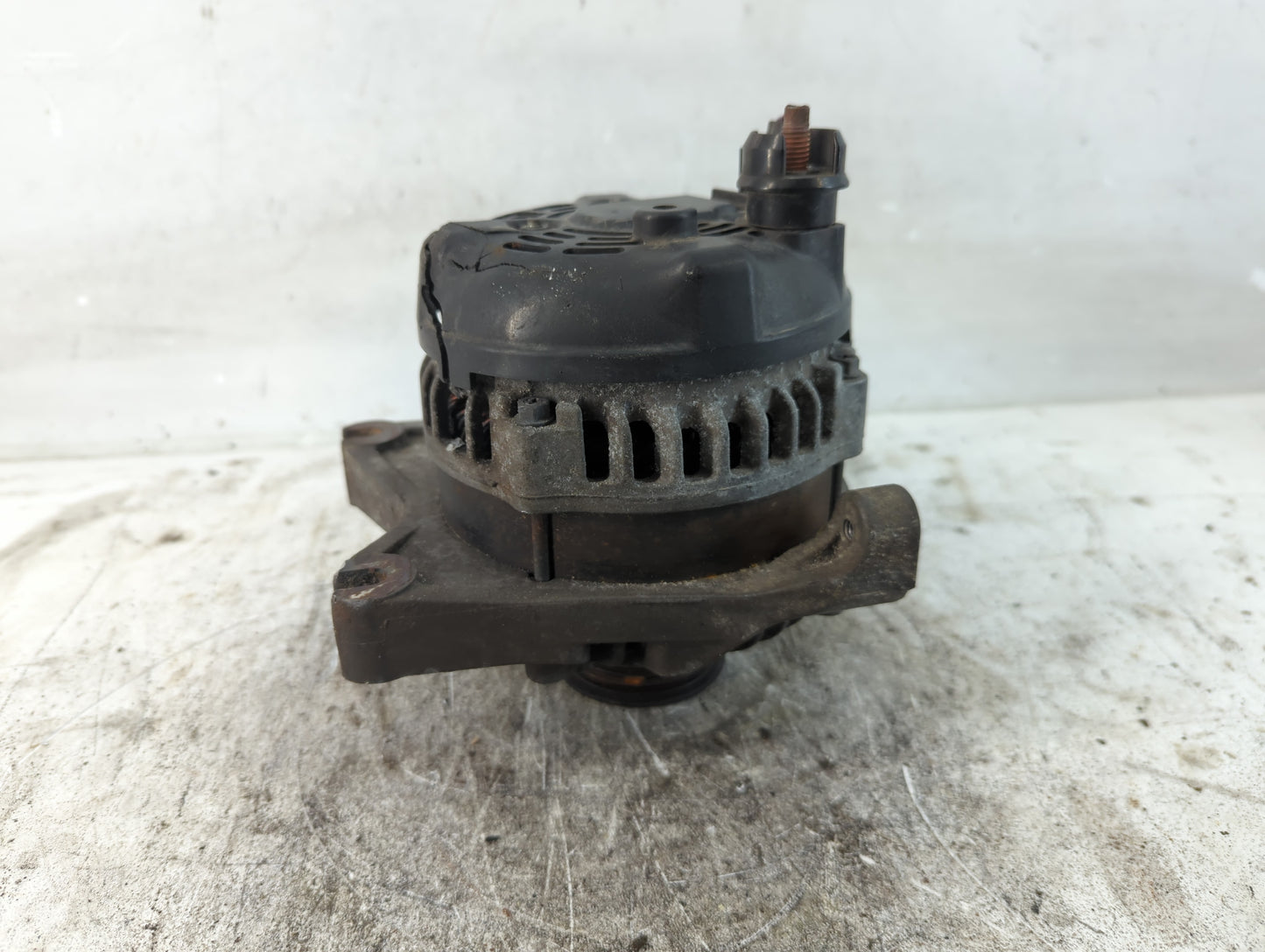 2009-2010 Ford F-150 Alternator Replacement Generator Charging Assembly Engine OEM P/N:9L3T-10300-CB Fits OEM Used Auto Part