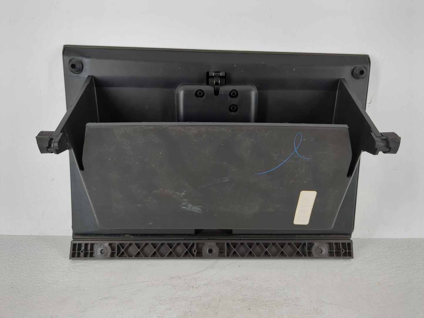 2010 Ford F-150 Passenger Glove Box Door Storage Compartment - Oemusedautoparts1.com