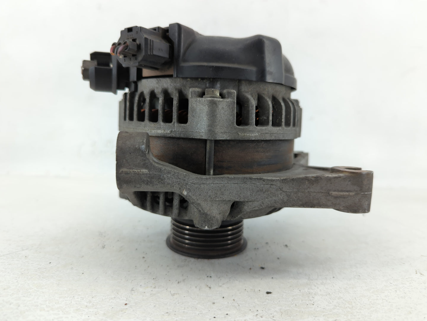 2009-2010 Ford F-250 Super Duty Alternator Replacement Generator Charging Assembly Engine OEM P/N:104210-5820 9C3T-10300-AB 