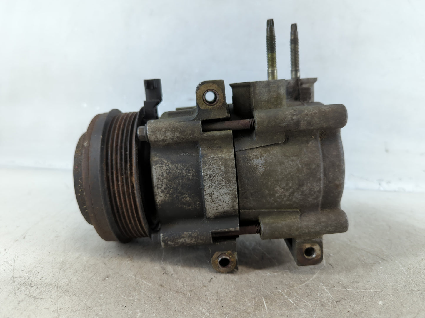2010 Ford F-450 Super Duty Air Conditioning A/c Ac Compressor Oem - Oemusedautoparts1.com