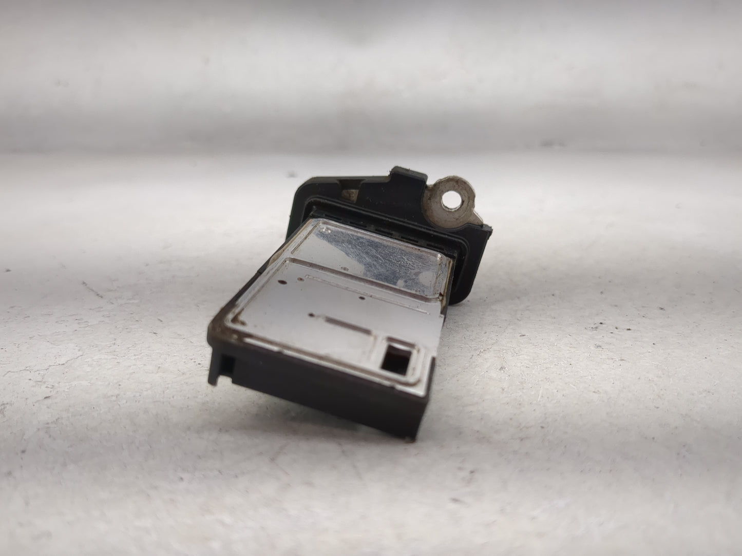Ford F150 Mass Air Flow Meter Maf 1485940 - Oemusedautoparts1.com