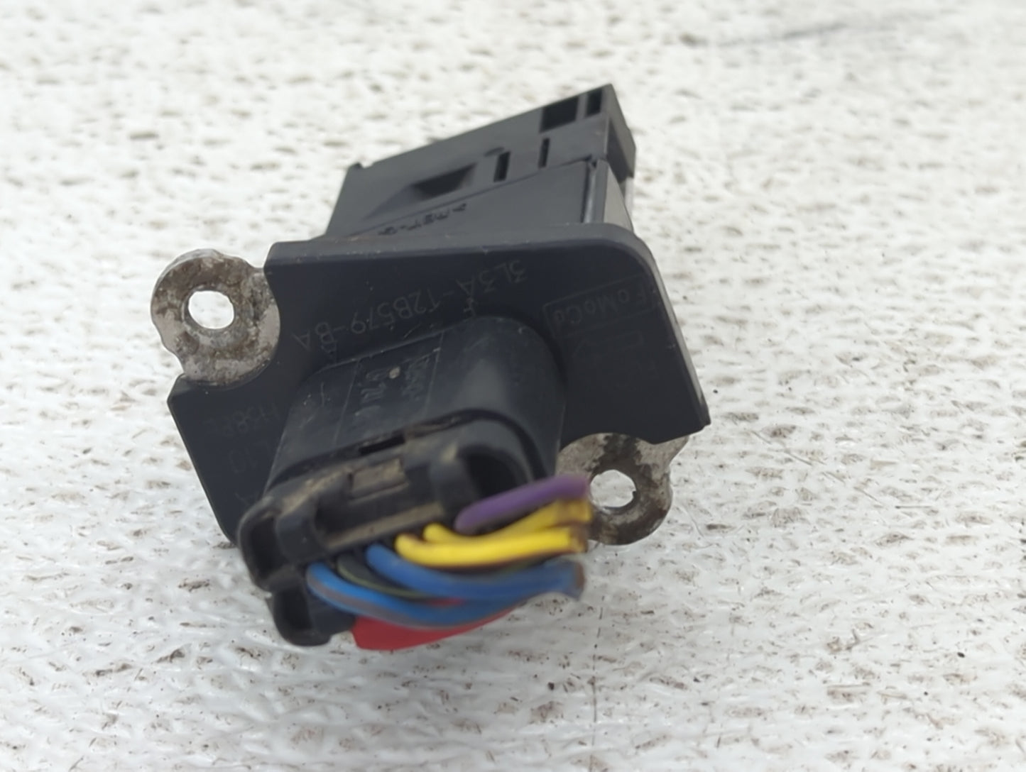 Ford F150 Mass Air Flow Meter Maf 1487495 - Oemusedautoparts1.com