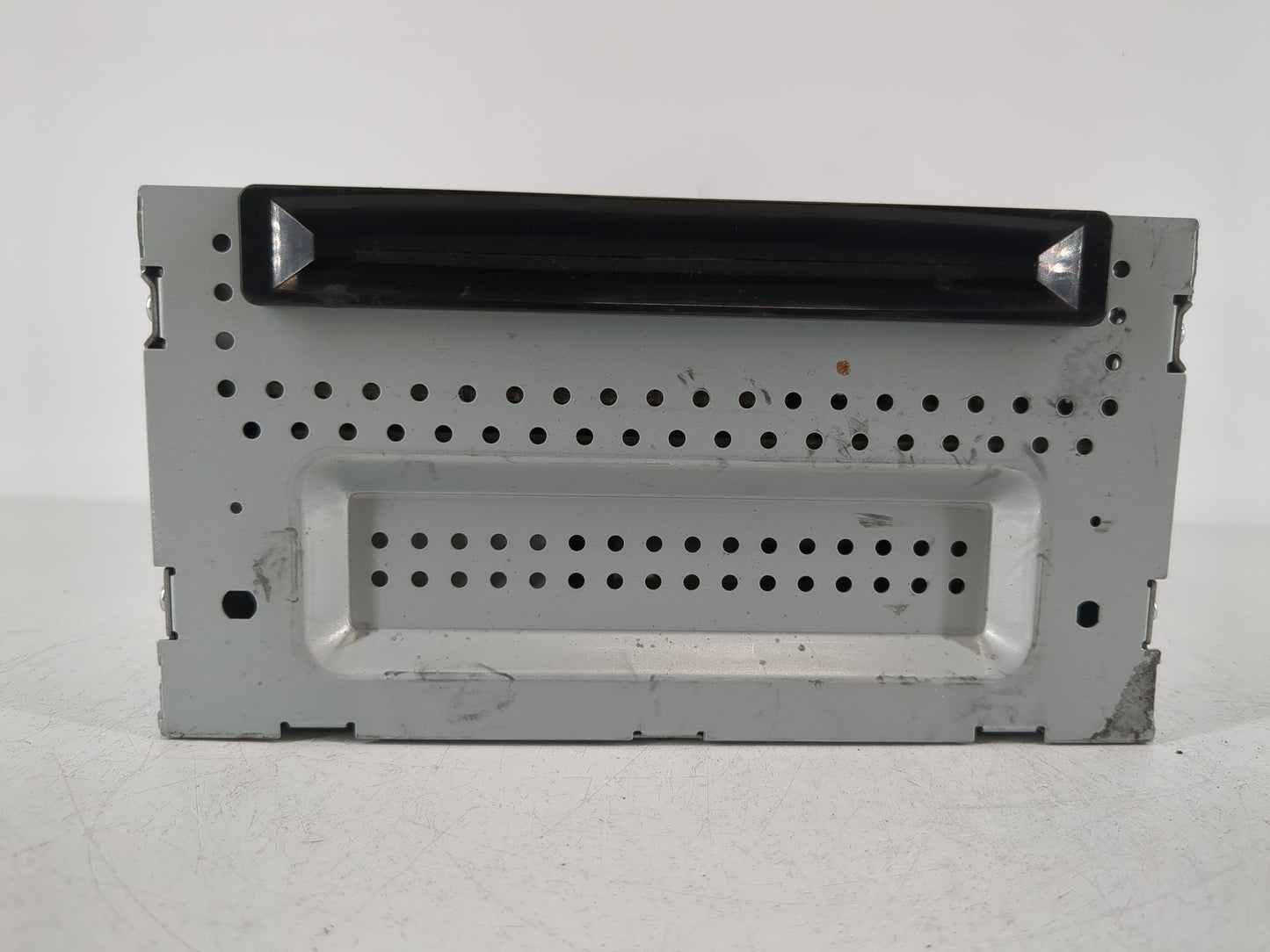 2010 Ford Flex Radio AM FM Cd Player Receiver Replacement Fits OEM Used Auto Parts - Oemusedautoparts1.com