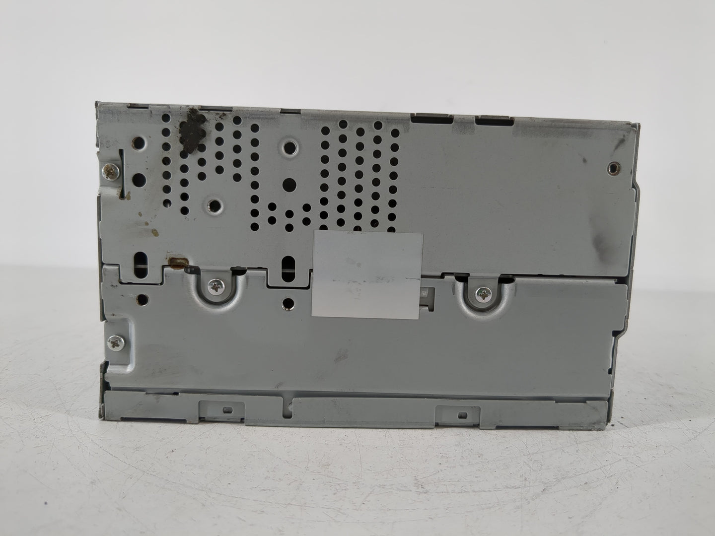 2010 Ford Flex Radio AM FM Cd Player Receiver Replacement Fits OEM Used Auto Parts - Oemusedautoparts1.com