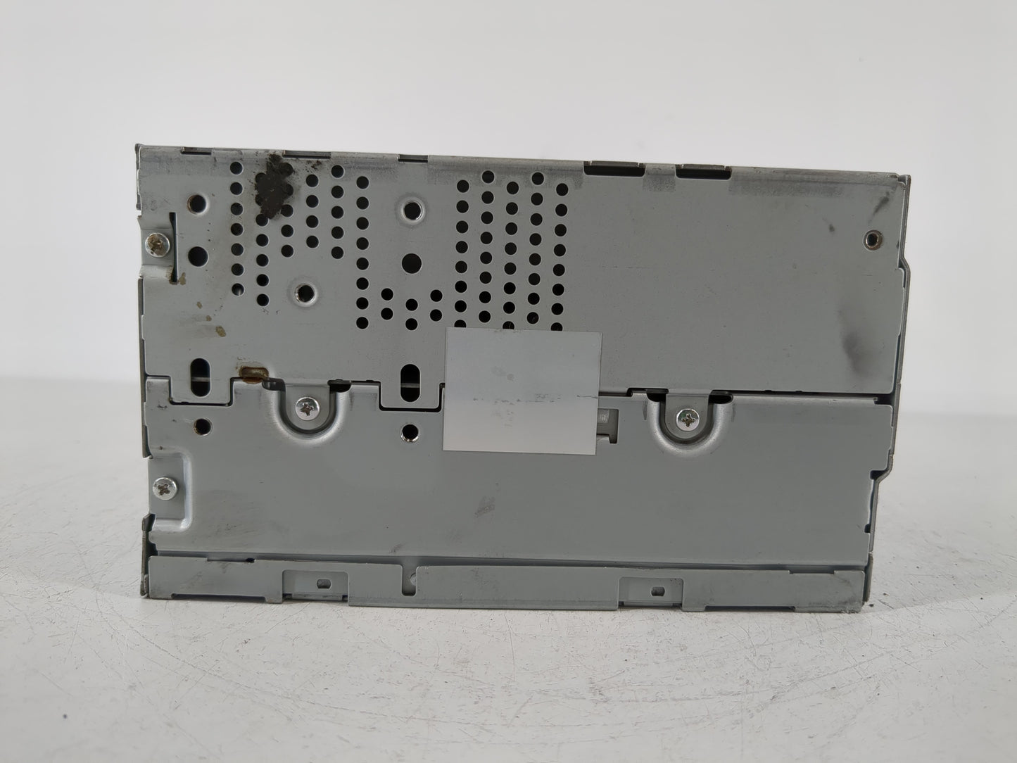 2010 Ford Flex Radio AM FM Cd Player Receiver Replacement Fits OEM Used Auto Parts - Oemusedautoparts1.com
