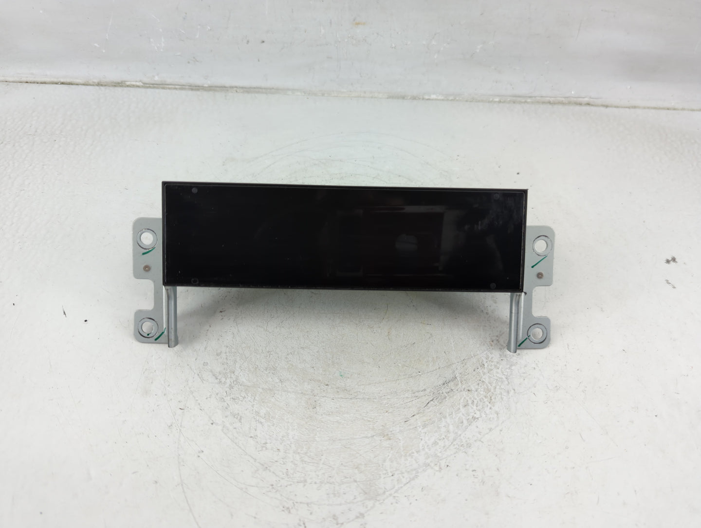 2009-2010 Ford Flex Radio AM FM Cd Player Receiver Replacement P/N:8A8T-19C116-AH Fits Fits 2009 2010 OEM Used Auto Parts - 