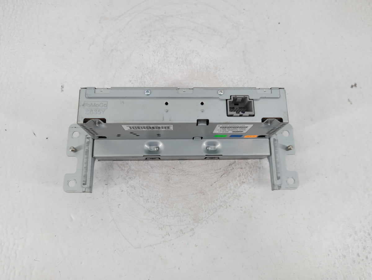 2009-2010 Ford Flex Radio AM FM Cd Player Receiver Replacement P/N:8A8T-19C116-AH Fits 2009 2010 OEM Used Auto Parts - Oemus