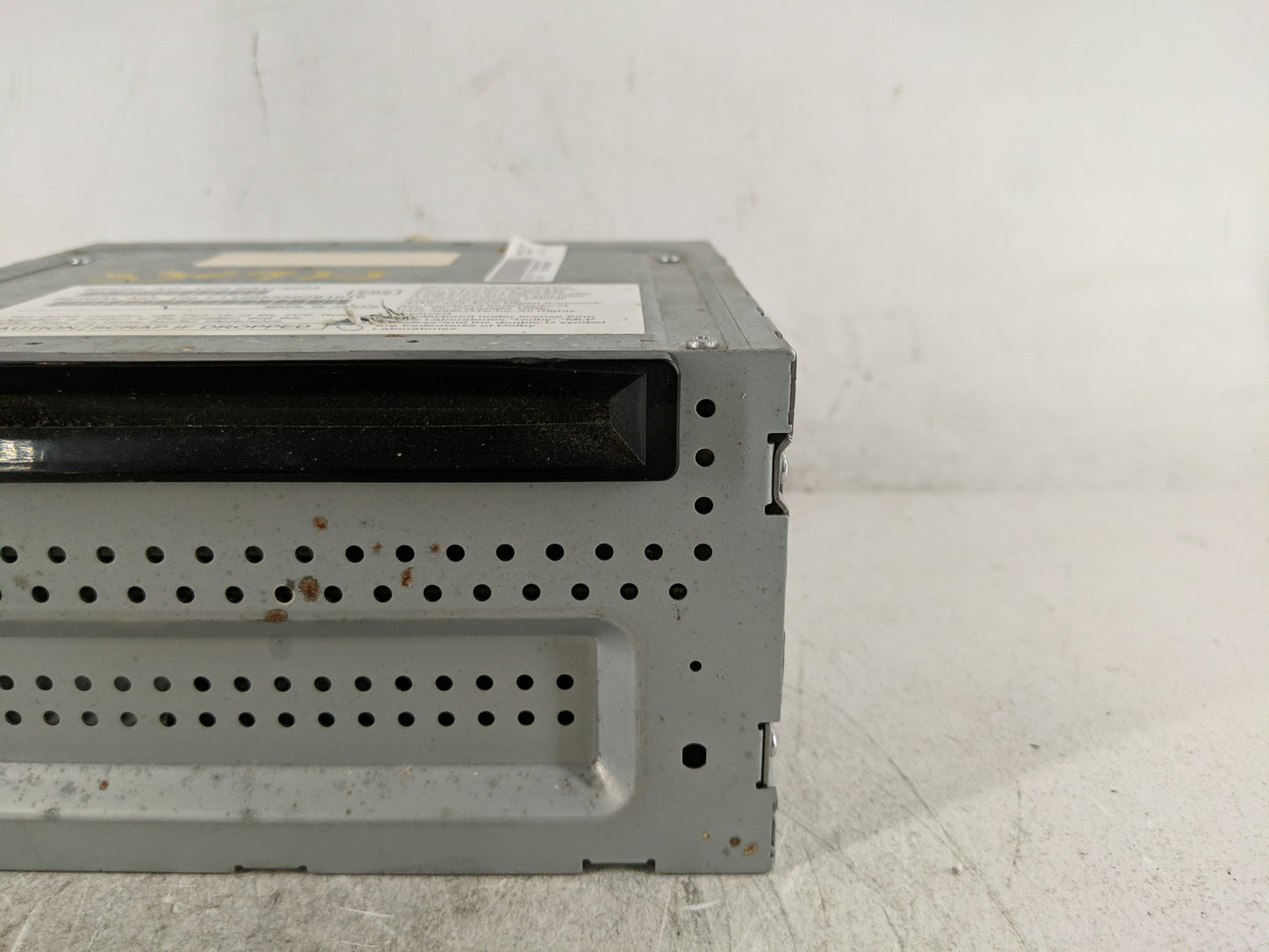 2010-2012 Ford Flex Radio AM FM Cd Player Receiver Replacement Fits Fits 2010 2011 2012 OEM Used Auto Parts - Oemusedautopar