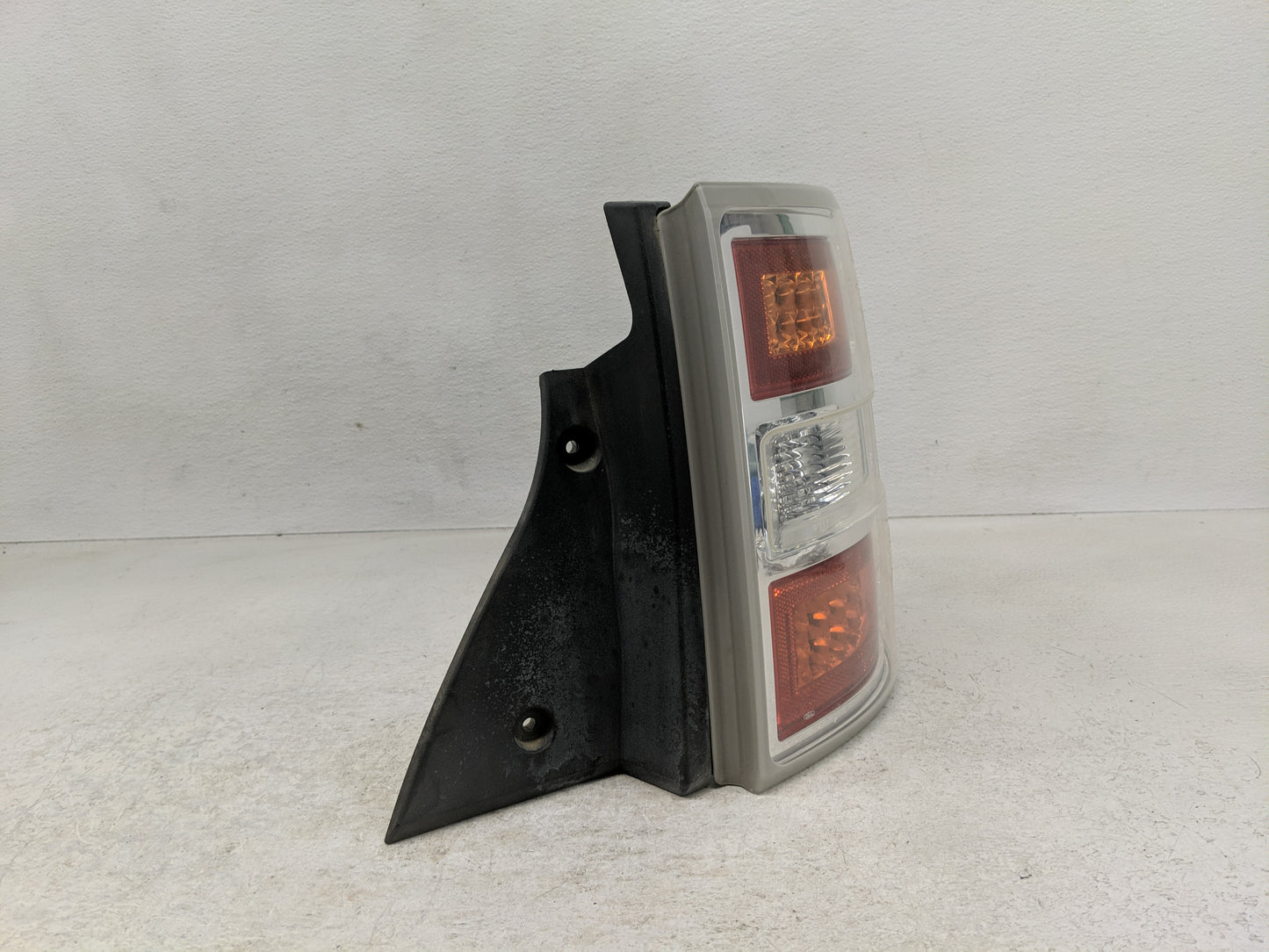 2009-2011 Ford Flex Tail Light Assembly Passenger Right OEM Fits Fits 2009 2010 2011 OEM Used Auto Parts - Oemusedautoparts1