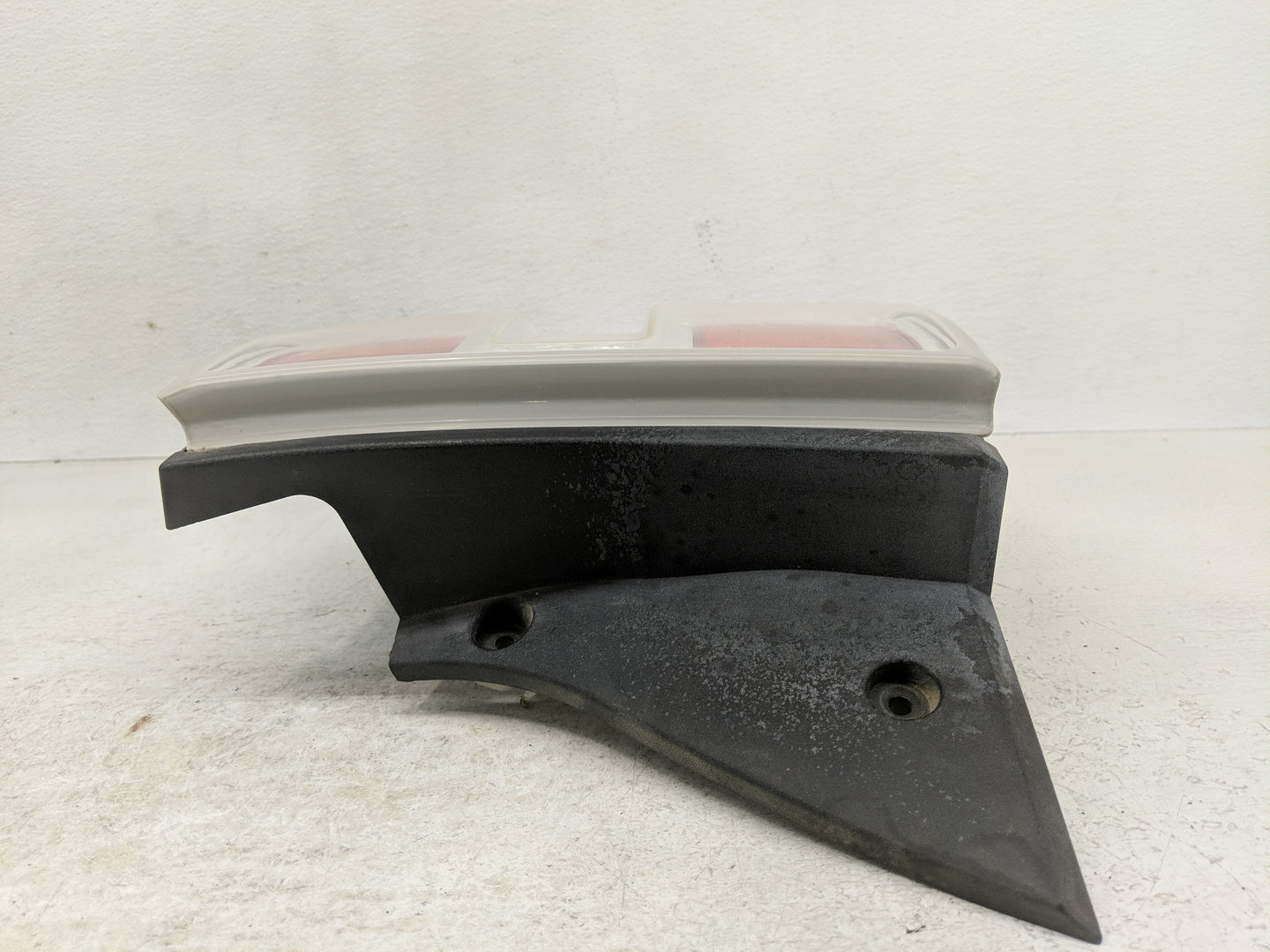 2009-2011 Ford Flex Tail Light Assembly Passenger Right OEM Fits Fits 2009 2010 2011 OEM Used Auto Parts - Oemusedautoparts1