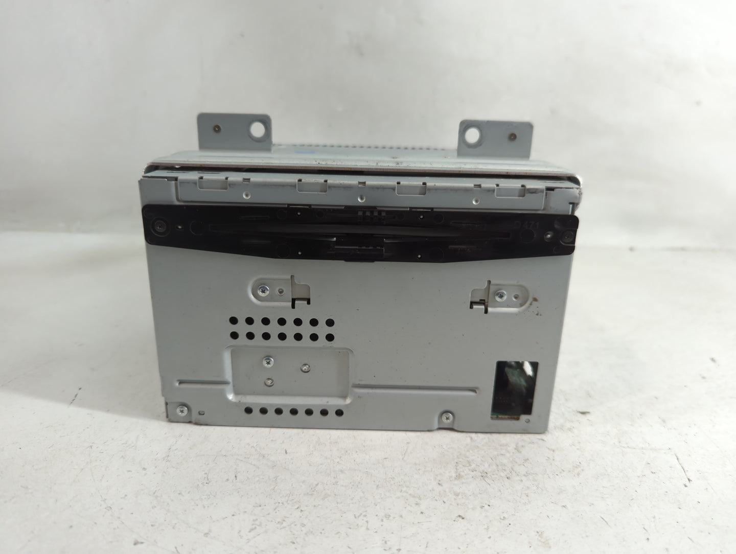 2010 Ford Flex Radio AM FM Cd Player Receiver Replacement P/N:8A8T-19C159-AK Fits OEM Used Auto Parts - Oemusedautoparts1.co