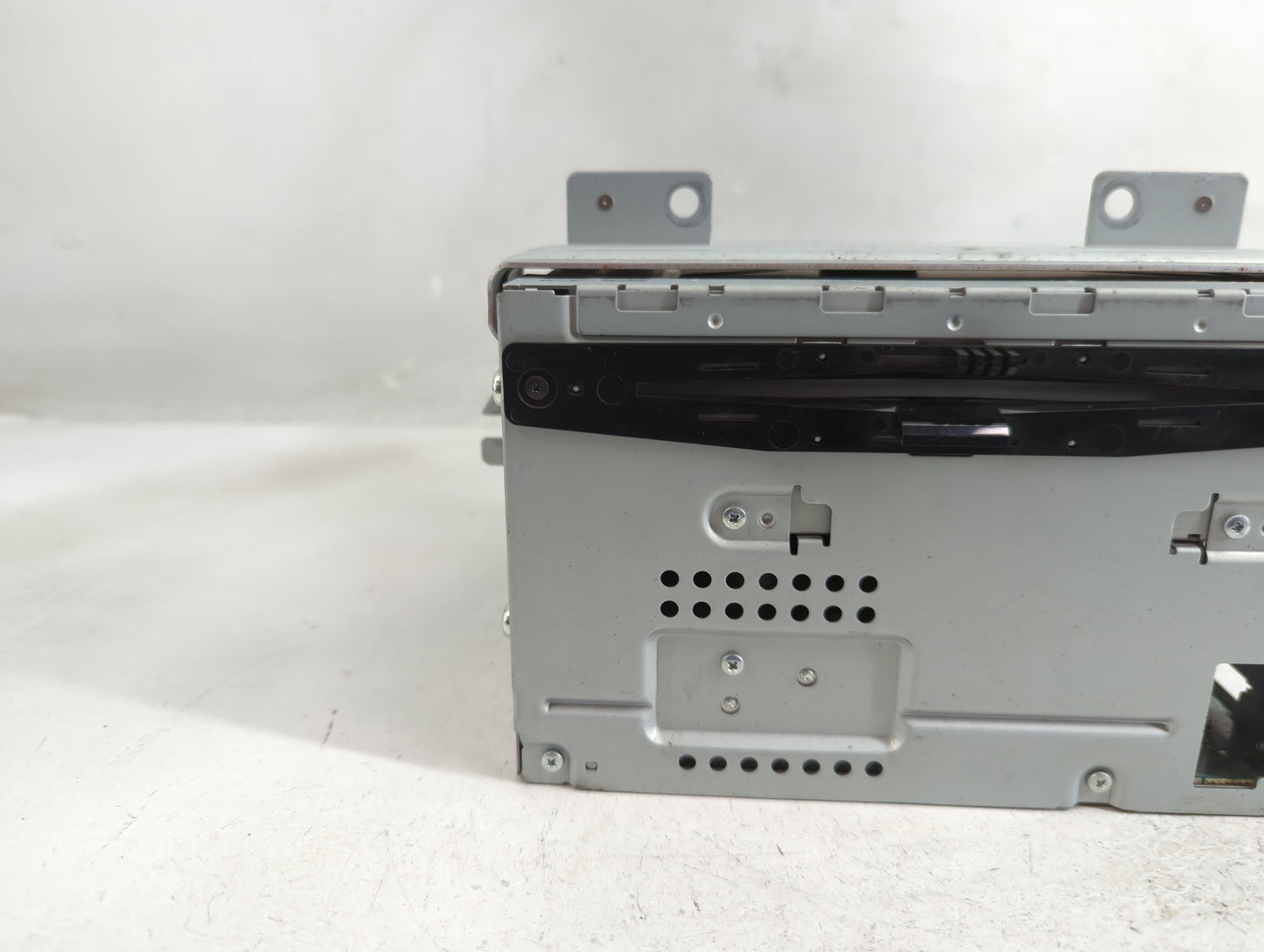 2010 Ford Flex Radio AM FM Cd Player Receiver Replacement P/N:8A8T-19C159-AK Fits OEM Used Auto Parts - Oemusedautoparts1.co