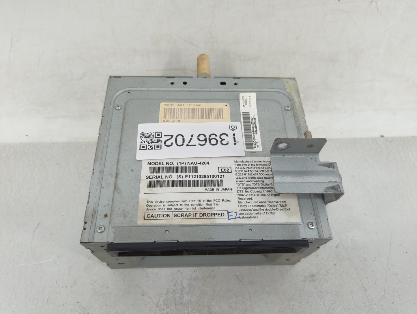 2010 Ford Flex Radio AM FM Cd Player Receiver Replacement P/N:AA8T 19C156AC Fits OEM Used Auto Parts - Oemusedautoparts1.com