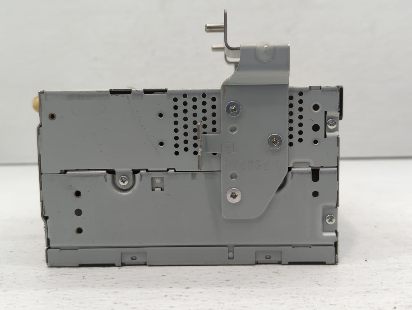 2010 Ford Flex Radio AM FM Cd Player Receiver Replacement P/N:AA8T-19C156-AC NAU-4204 Fits OEM Used Auto Parts - Oemusedauto