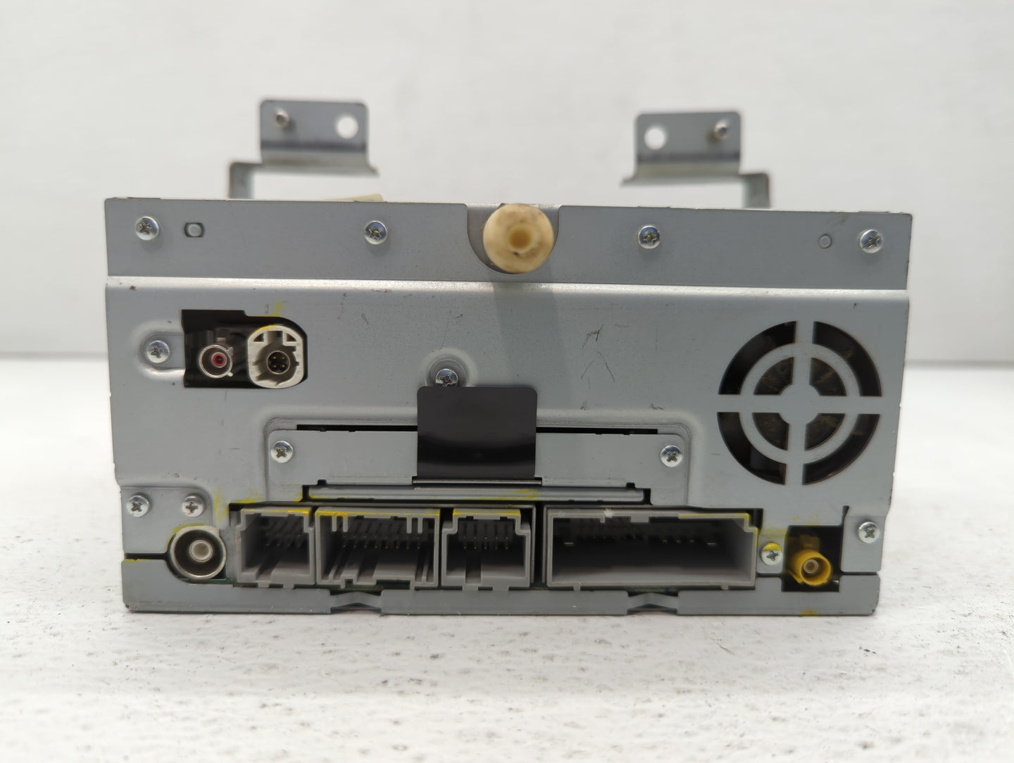 2010 Ford Flex Radio AM FM Cd Player Receiver Replacement P/N:AA8T-19C156-AC NAU-4204 Fits OEM Used Auto Parts - Oemusedauto