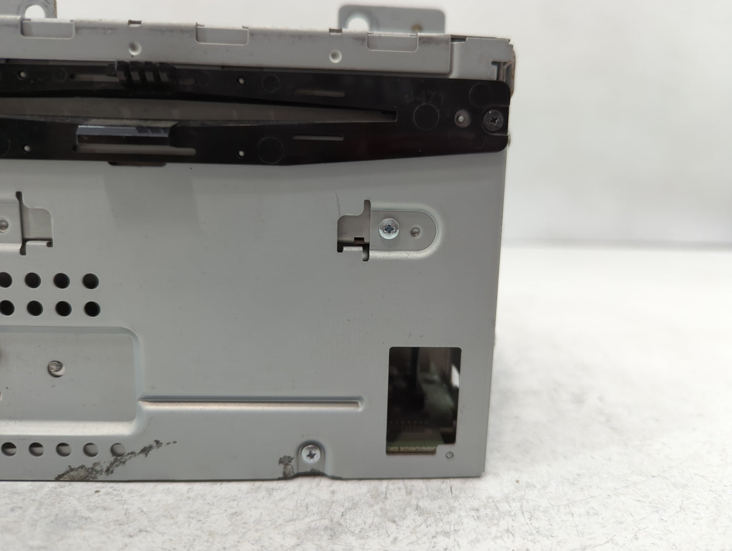 2010-2010 Ford Flex Am Fm Cd Player Radio Receiver - Oemusedautoparts1.com
